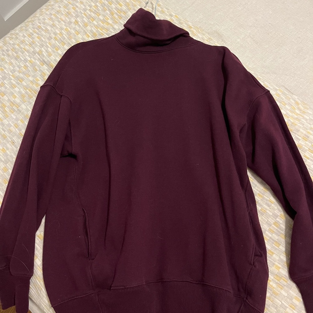 Aerie maroon sweatshirt